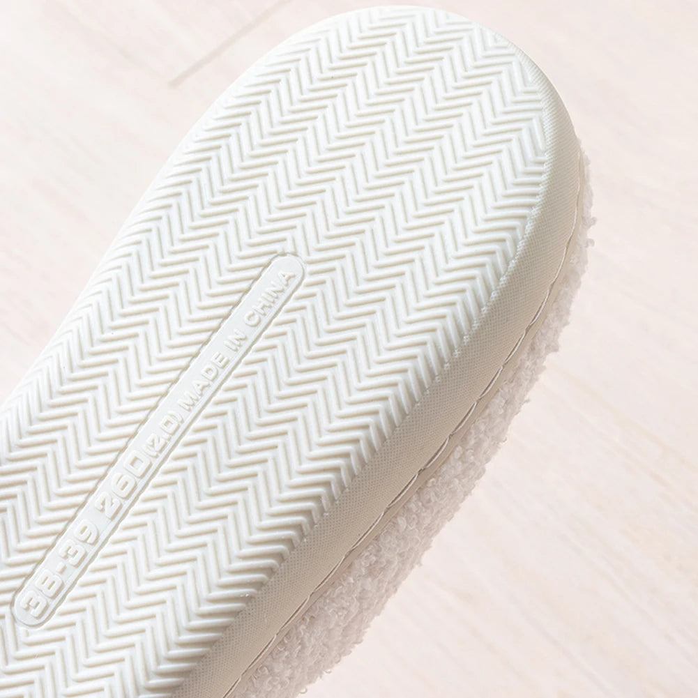 Christmas Furry Slippers Flat Santa Claus Plush Closed Toe Slippers Anti Slip Plush Slip-on House Shoes Plaid Household Supplies Nuvio